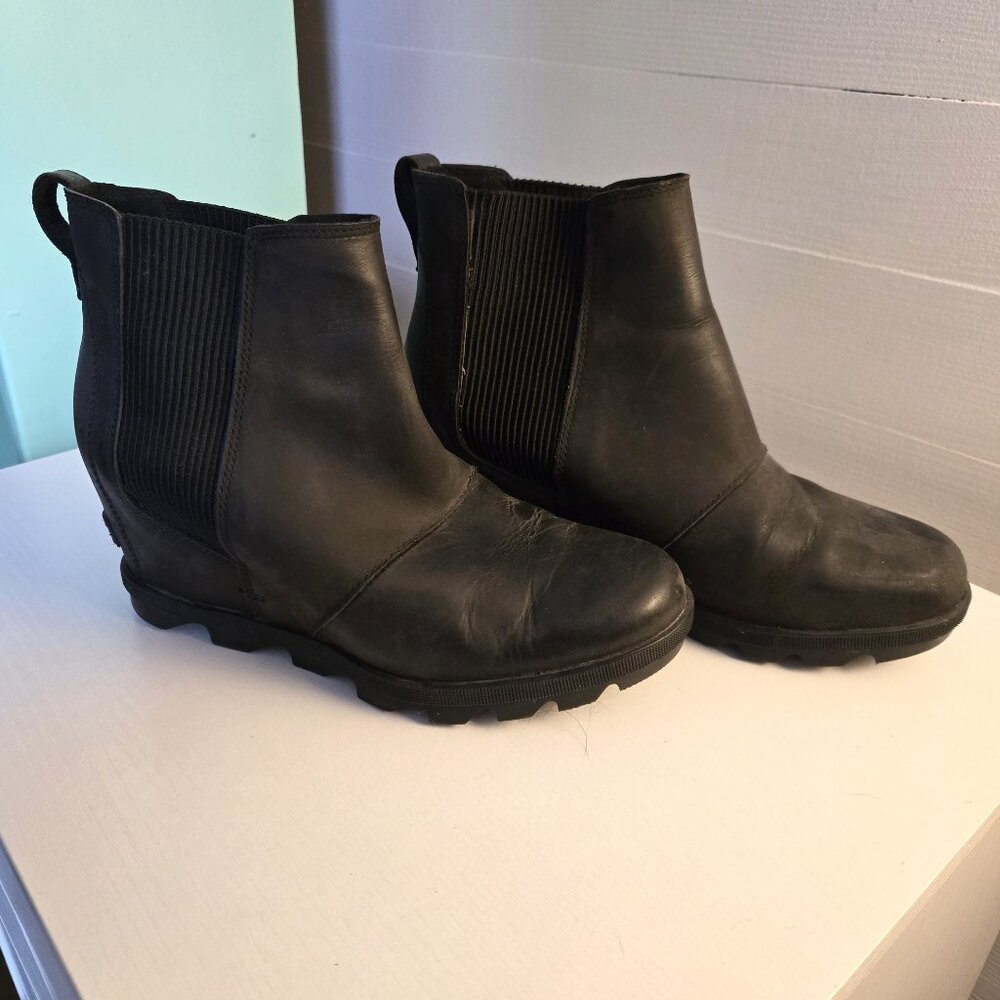 Sorel Joan of Arctic Wedge III Boot - Size 8.5